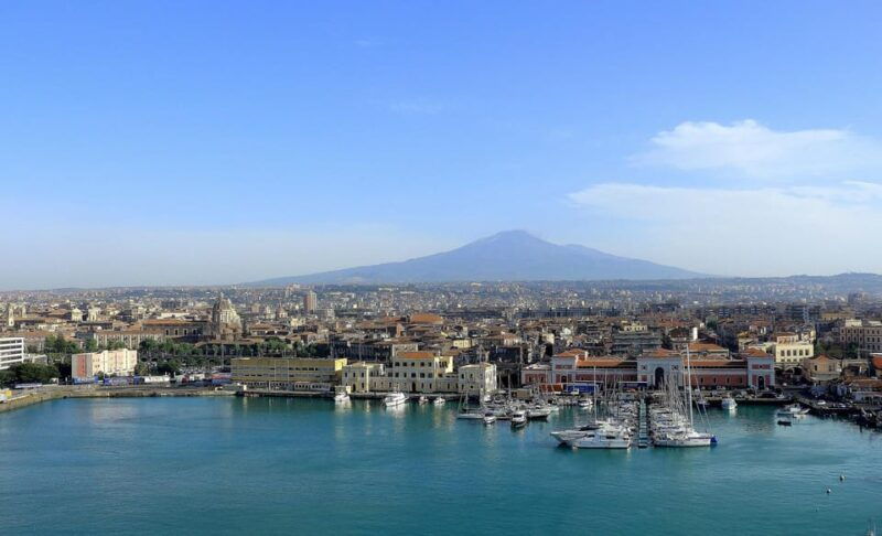 private-tour-in-catania-history-fish-market-and-local-tastings