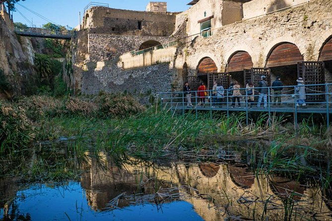private-tour-in-herculaneum-for-families-from-naples