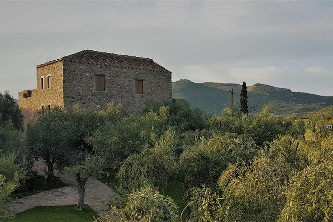 private-tour-in-historic-estate-in-monemvasia-with-wine-olive-oil-tasting-meal