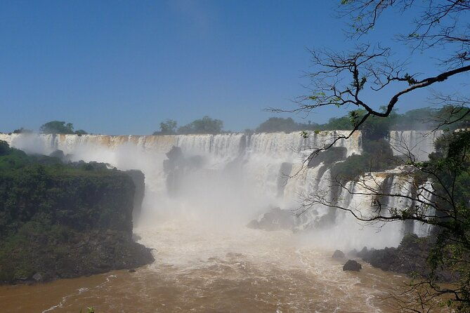 private-tour-in-iguazu-falls-and-argentine-side