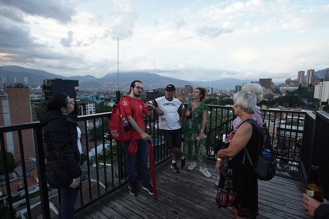 private-tour-in-medellin-with-commune-13-museums-and-coffee-tasting