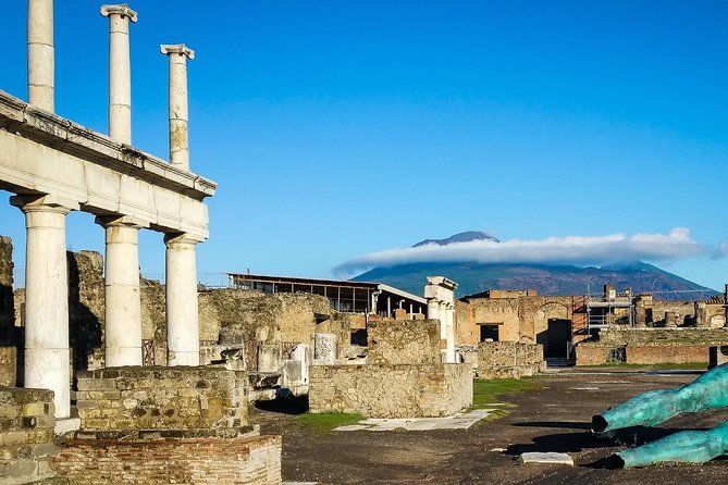private-tour-in-pompeii-and-the-amalfi-coast-with-an-archaeologist