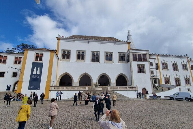 private-tour-in-sintra-cabo-da-roca-with-wine-tasting-2
