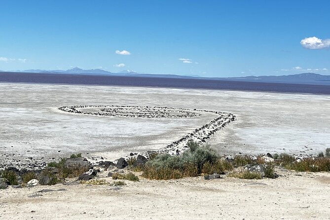 private-tour-in-spiral-jetty-and-pink-lake