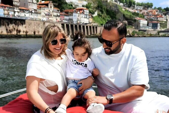 private-tour-in-the-douro-with-tasting-on-a-yacht-for-up-to-5-people