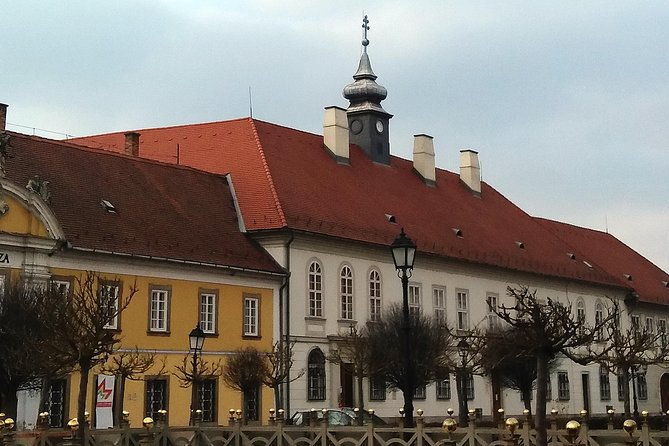 private-tour-in-vac-by-local-guide-magical-vibe-of-an-charming-baroque-town