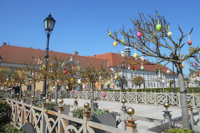 private-tour-in-vac-by-local-guide-magical-vibe-of-an-charming-baroque-town