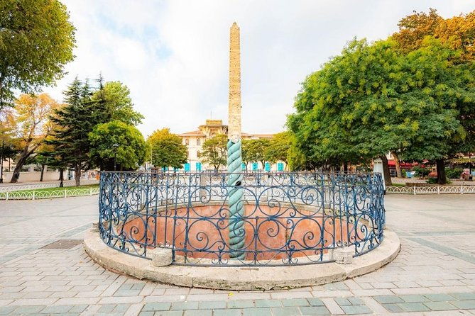 private-tour-istanbuls-ottoman-experience-including-topkapi-palace-and-blue-mosque