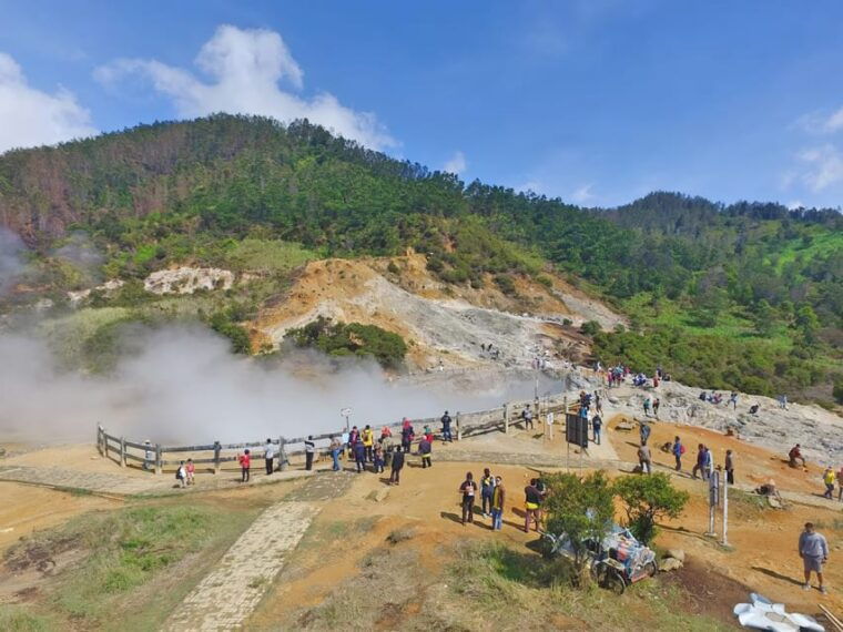 private-tour-jakarta-bali-13-day-12-night-with-hotel