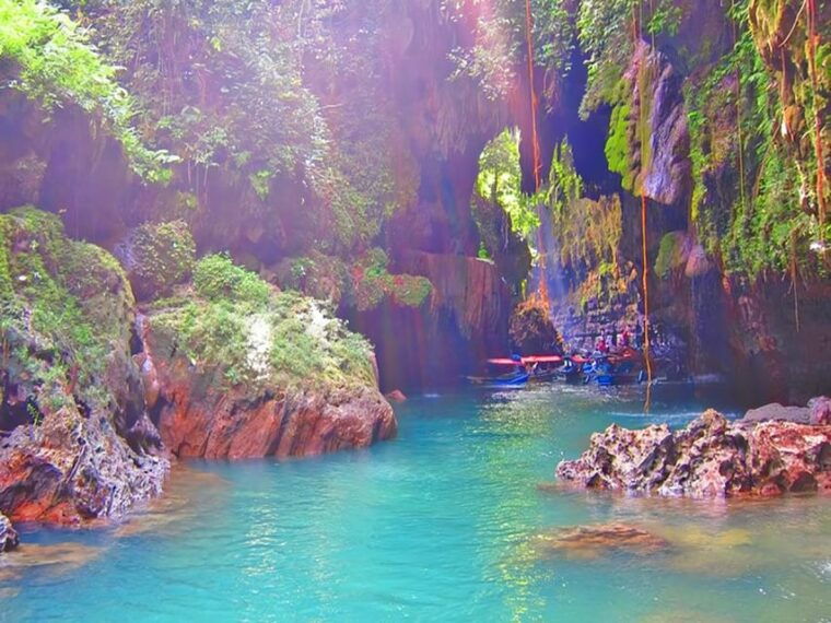 private-tour-jakarta-bali-13-day-12-night-with-hotel
