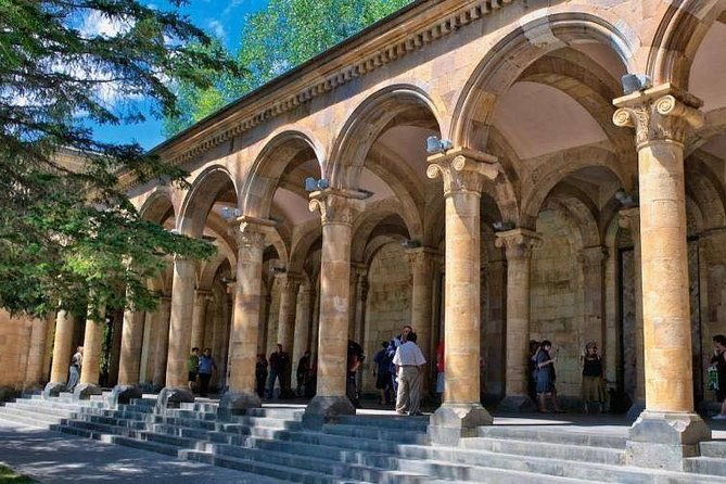 private-tour-jermuk-noravank-areni-khor-virap-2