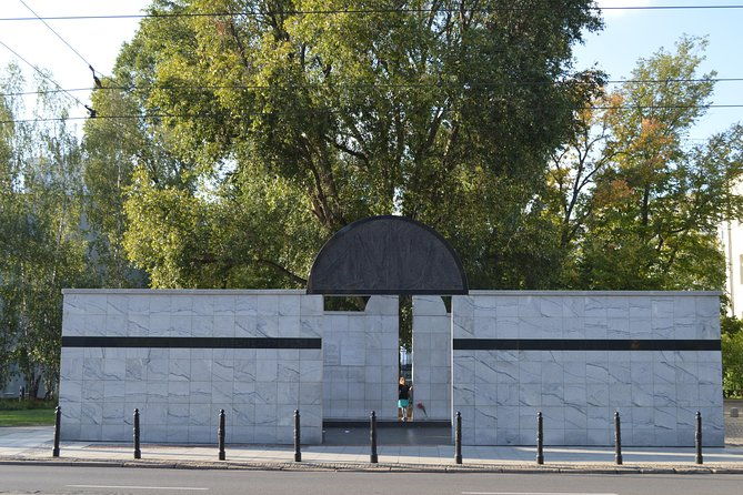 private-tour-jewish-heritage-in-warsaw