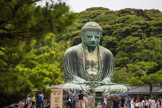 private-tour-kamakura-and-enoshima-with-guide-and-photographer