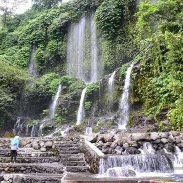 private-tour-kelambu-stokel-waterfall-sukarara-village