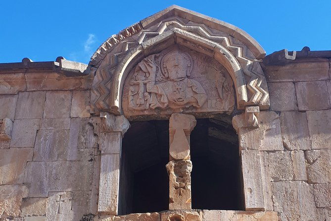 private-tour-khor-virap-areni-noravank-2