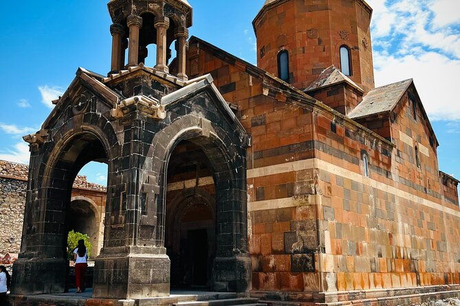 private-tour-khor-virap-garni-geghard-2