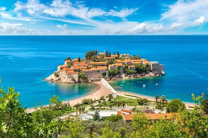 private-tour-kotor-budva-our-lady-of-the-rocks-st-stefan