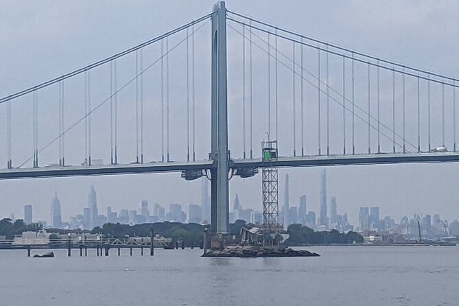 private-tour-li-sound-to-east-river-to-the-statue-of-liberty