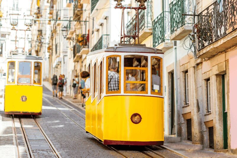 Private tour Lisbon on foot: Chiado to Alfama, Dutch guide. - The Reviews—What Past Participants Say