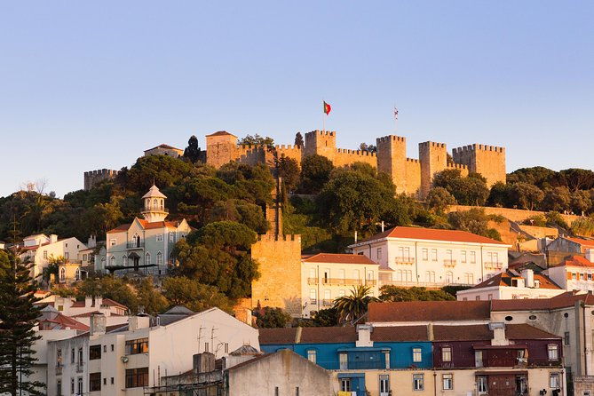 private-tour-lisbon-sunset-walking-tour-with-fado-show-and-dinner