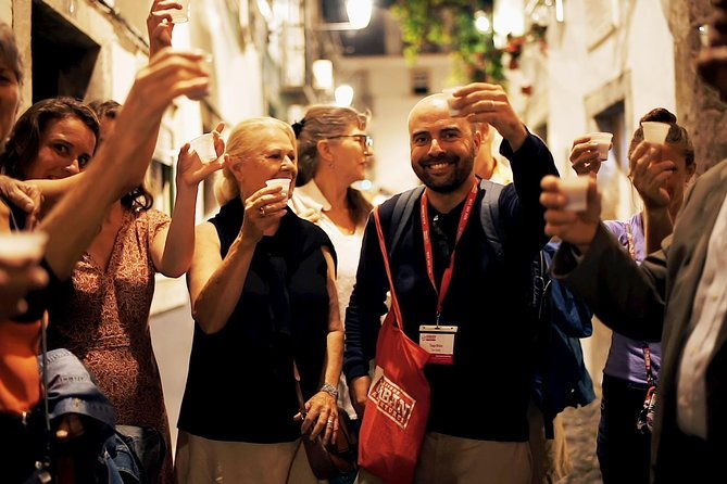 private-tour-lisbon-sunset-walking-tour-with-fado-show-and-dinner