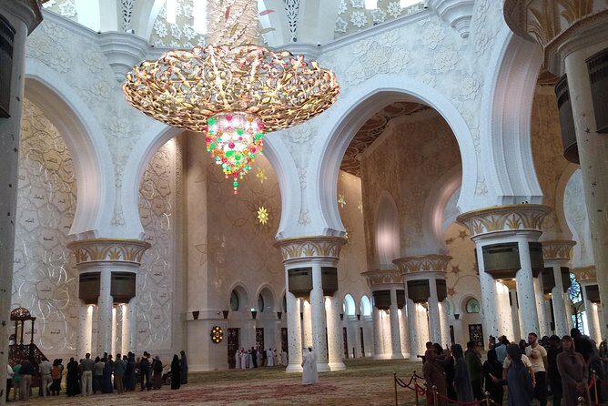Private Tour : Louvre Museum Abu Dhabi & Sheikh Zayed Grand Mosque visit - Who is This Tour Best Suited For?  