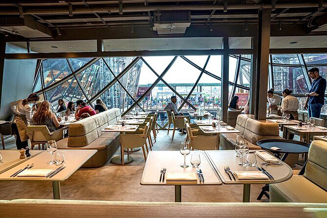 Private Tour, Luxury Eiffel Tower Lunch, Seine Cruise & Louvre - FAQs