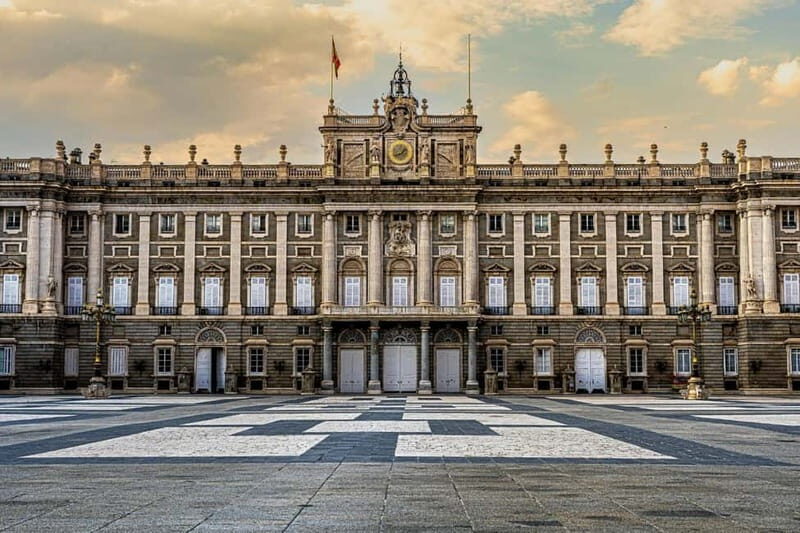 Private Tour Madrid from Barcelona - Exploring Hapsburg Madrid: Plaza de la Villa and Surroundings