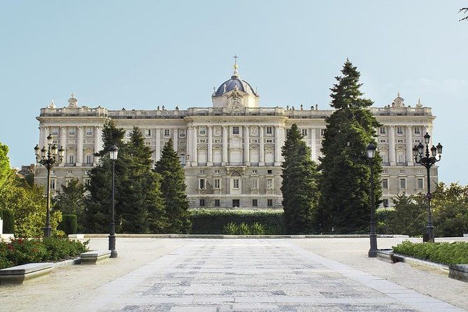 private-tour-madrid-walking-tour-of-los-austrias