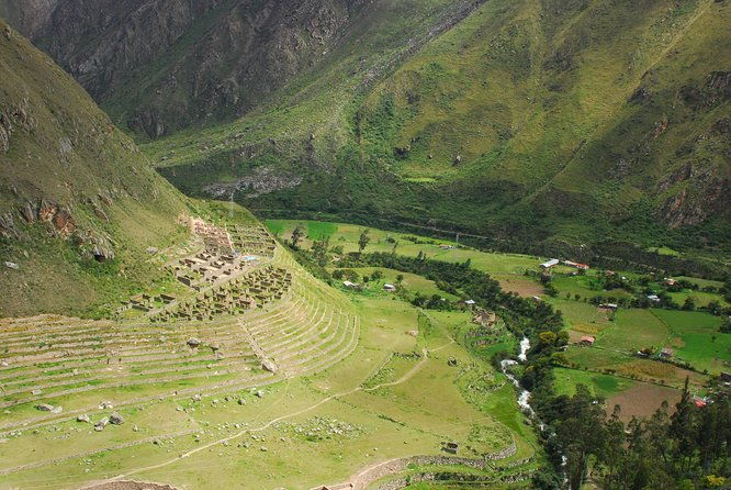 private-tour-maras-moray-visit-and-peruvian-paso-horseback-riding