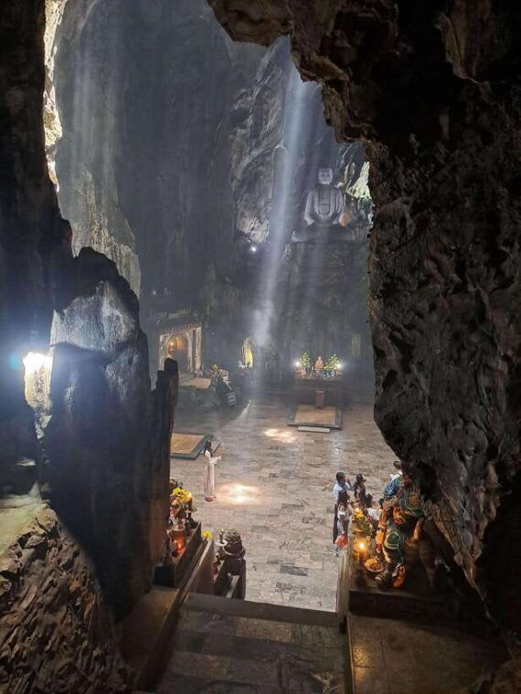 private-tour-marble-mountains-caves-and-lady-buddha