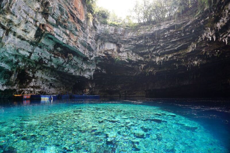 private-tour-melissani-drogarati-myrtos-swim-stop