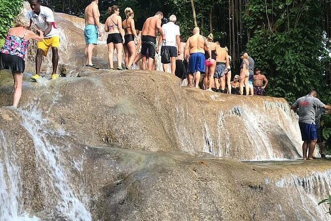 private-tour-montego-bay-to-ocho-rios-blue-hole-and-dunns-river