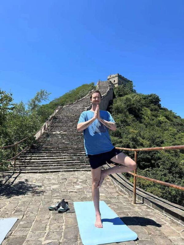 private-tour-morning-yoga-on-great-wall-and-pekin-roast-duck