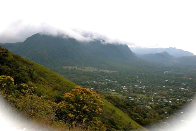 private-tour-mountain-hiking-within-an-inhabited-volcano