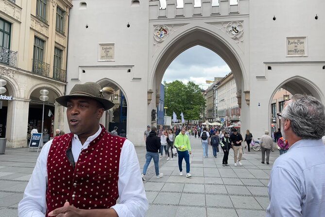 private-tour-munich-city-and-3rd-reich-including-viktualienmarkt