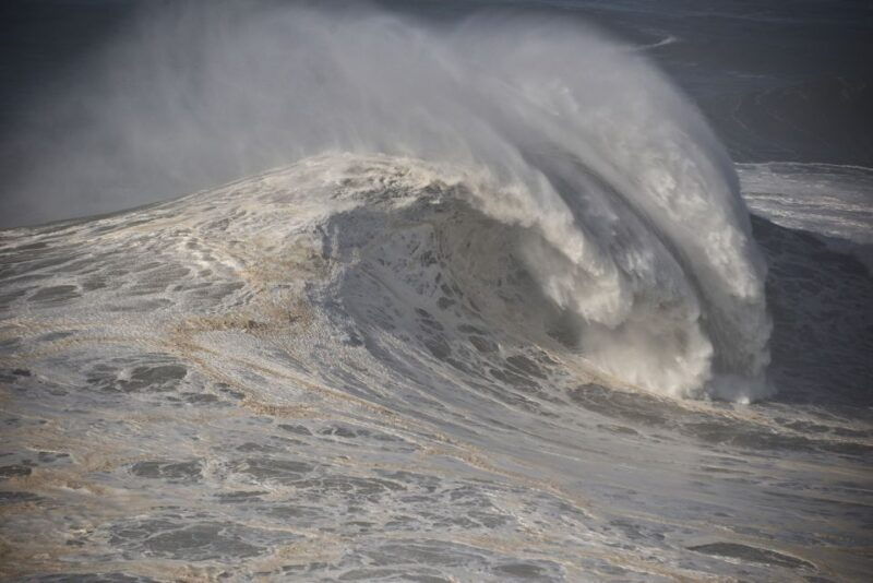private-tour-nazare-waves-and-village-from-lisbon