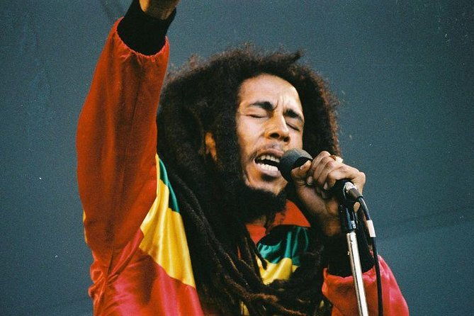 private-tour-ocho-rios-or-runaway-bay-to-9-mile-bob-marley-birth-resting-place