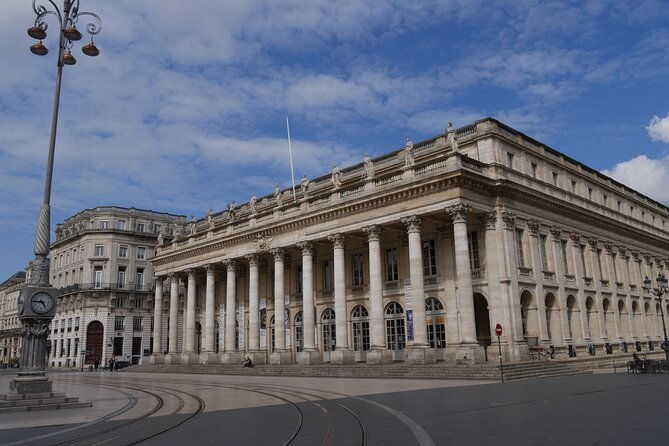 private-tour-of-bordeaux-by-a-bordeaux-historian