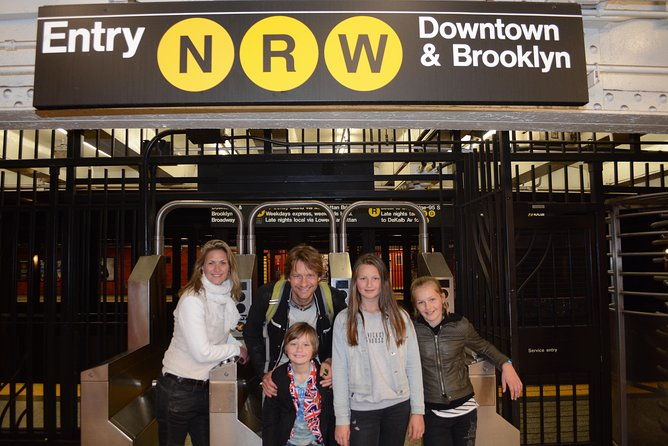 private-tour-of-brooklyn-bridge-and-neighborhoods-with-photoshoot-2