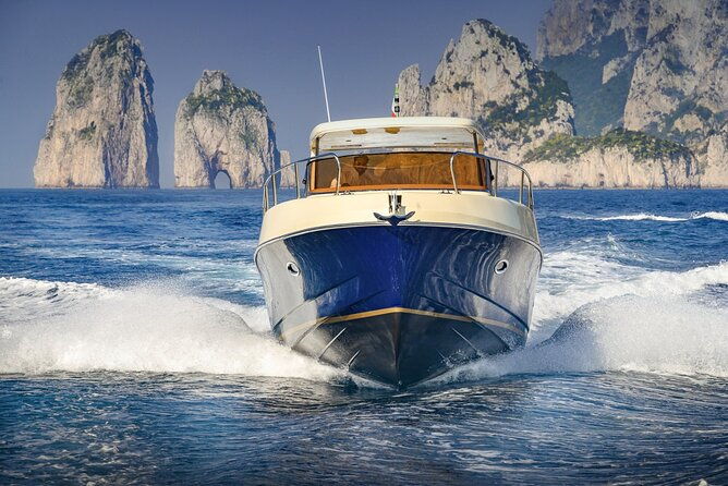 private-tour-of-capri-positano-by-boat