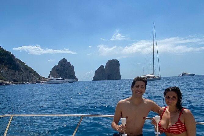 private-tour-of-capri-positano-by-boat