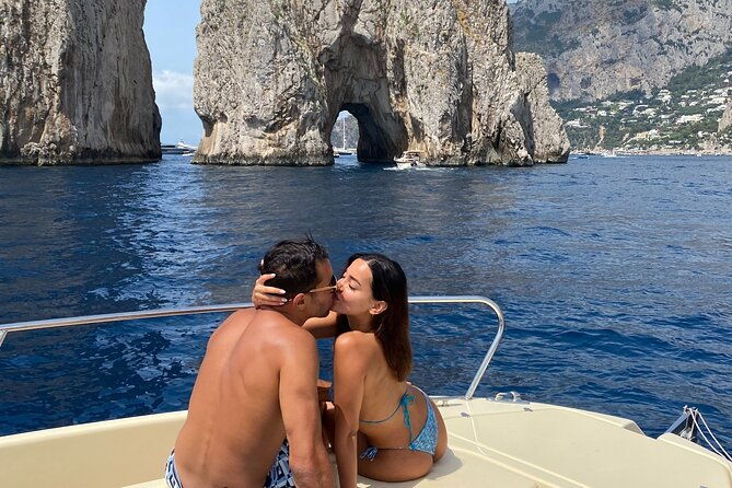 private-tour-of-capri-positano-by-boat