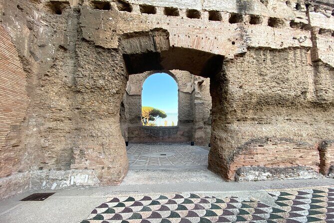 Private Tour of Caracalla Baths and Circus Maximus - Discovering the Caracalla Baths: A Testament to Roman Ingenuity