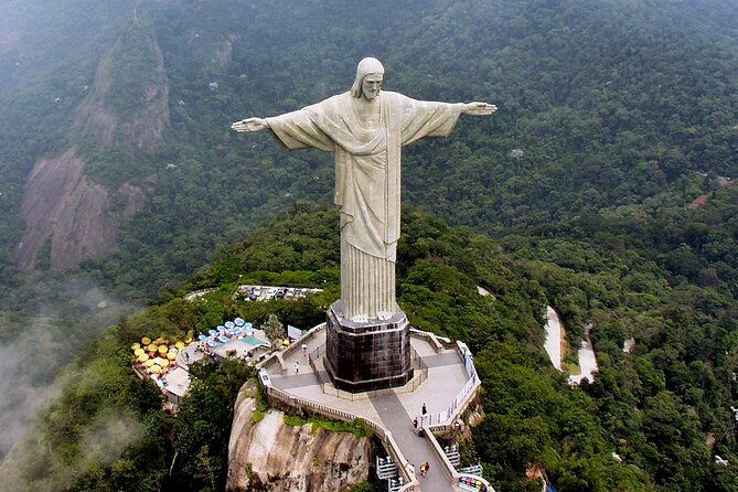 private-tour-of-christ-the-redeemer-in-rio-de-janeiro