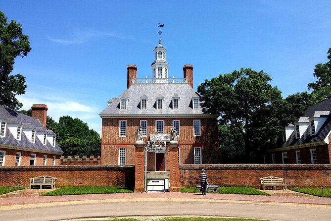 private-tour-of-colonial-williamsburg-sir-christopher-wren-bldg