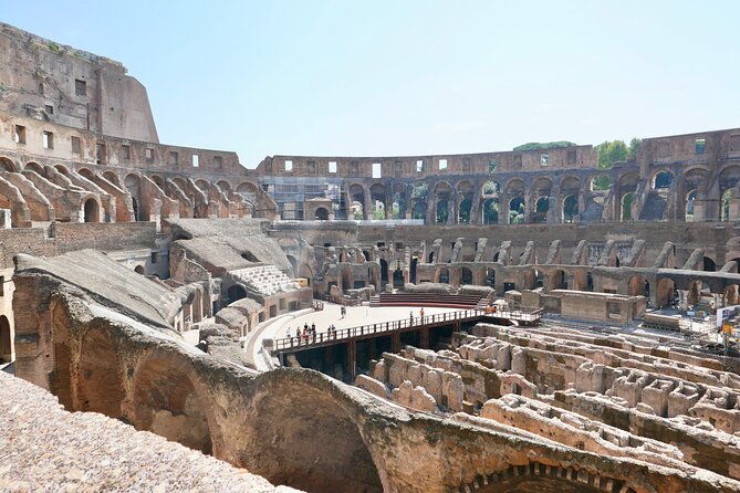 private-tour-of-colosseum-arena-with-entrance-to-roman-forum