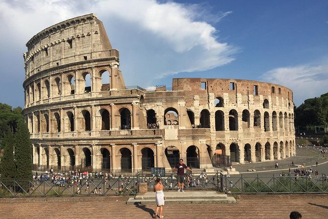 private-tour-of-colosseum-with-entrance-to-roman-forum
