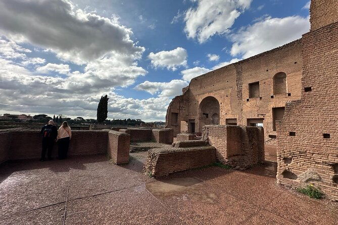 private-tour-of-domus-tiberiana-and-ancient-rome