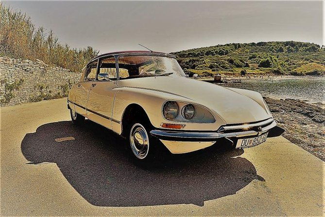 private-tour-of-dubrovnik-with-legendary-classic-car-old-timer